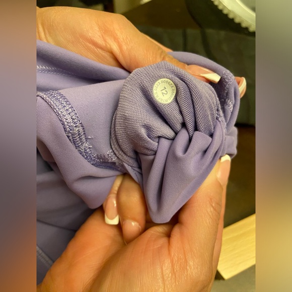 Lululemon short - Picture 6 of 6